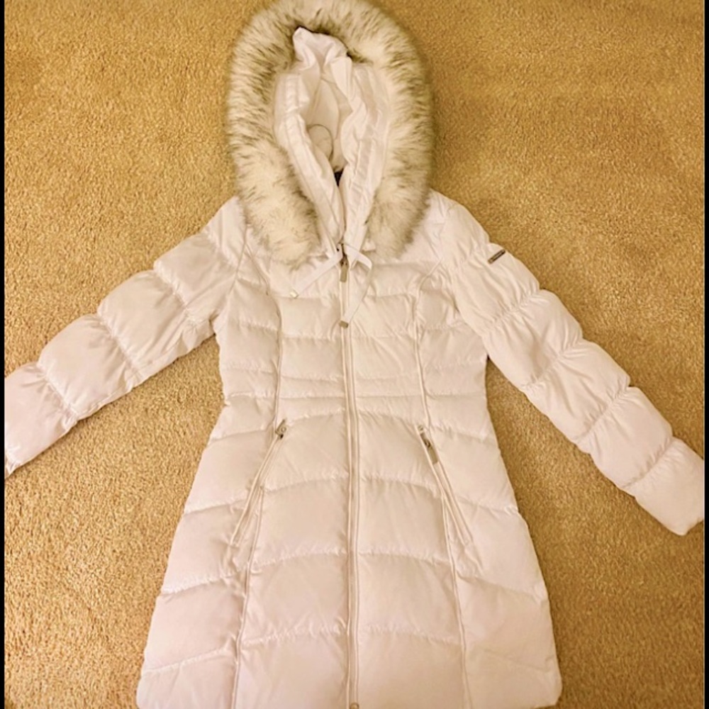 Women’s puffer coat with fur hood by Laundry XS
